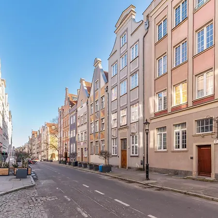 Ogarna Baltus, Main Old Town By Downtown