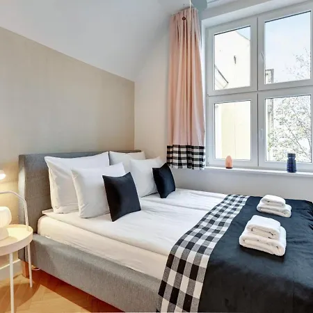 Ogarna Baltus, Main Old Town By Downtown