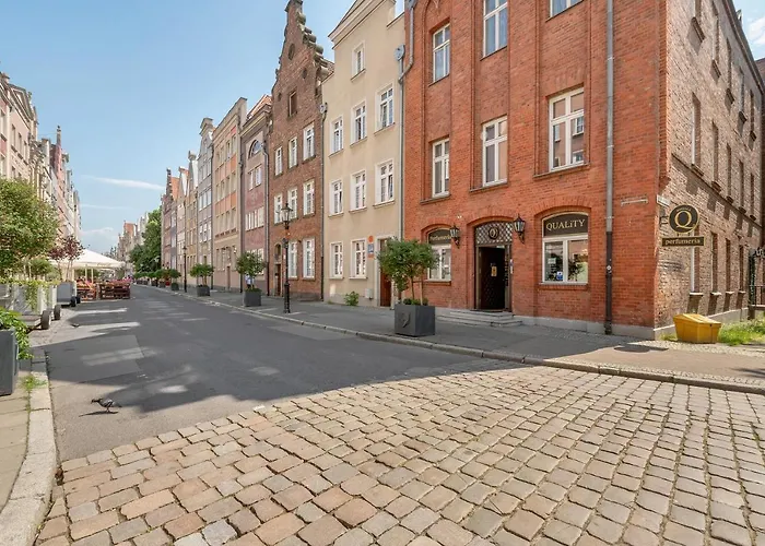 Ogarna Baltus, Main Old Town By Downtown