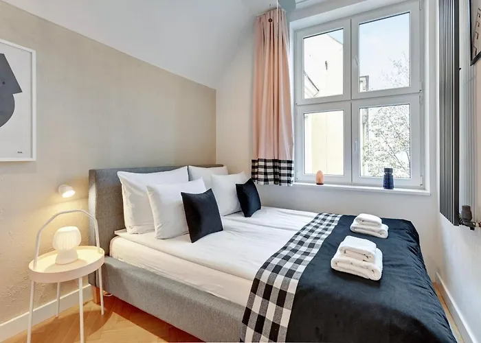 Ogarna Baltus, Main Old Town By Downtown